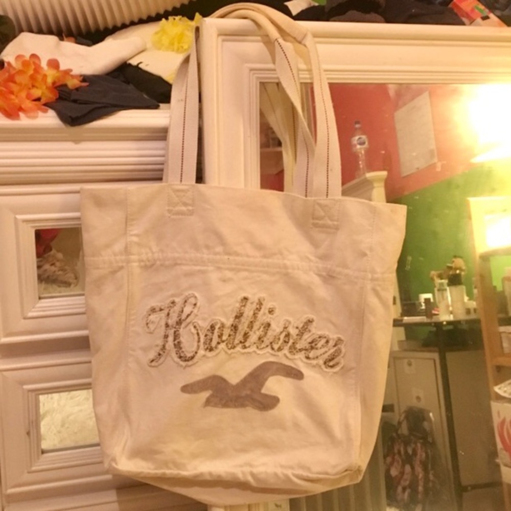 •NWOT• VINTAGE Hollister Cream/Off White Tote